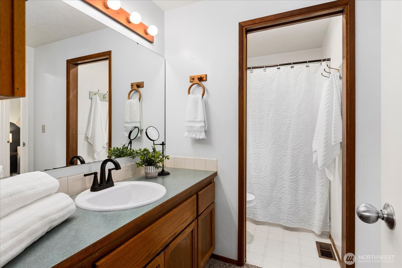 1359 Welling Road Bellingham, WA 98226 - Photo 19 of 34 Gallery Image 19