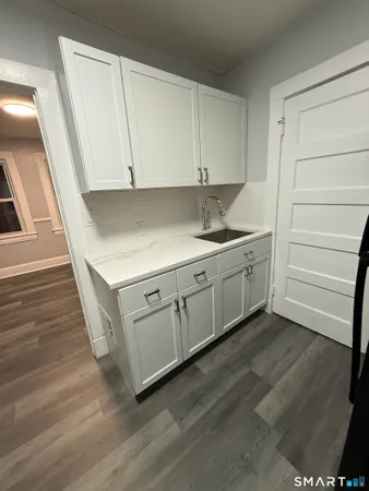 a view of a garage