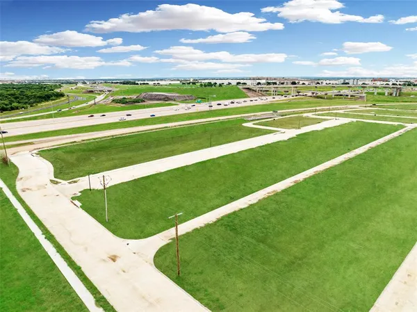 $424,990 | 327 Bluestem Drive, Euless, TX 76039