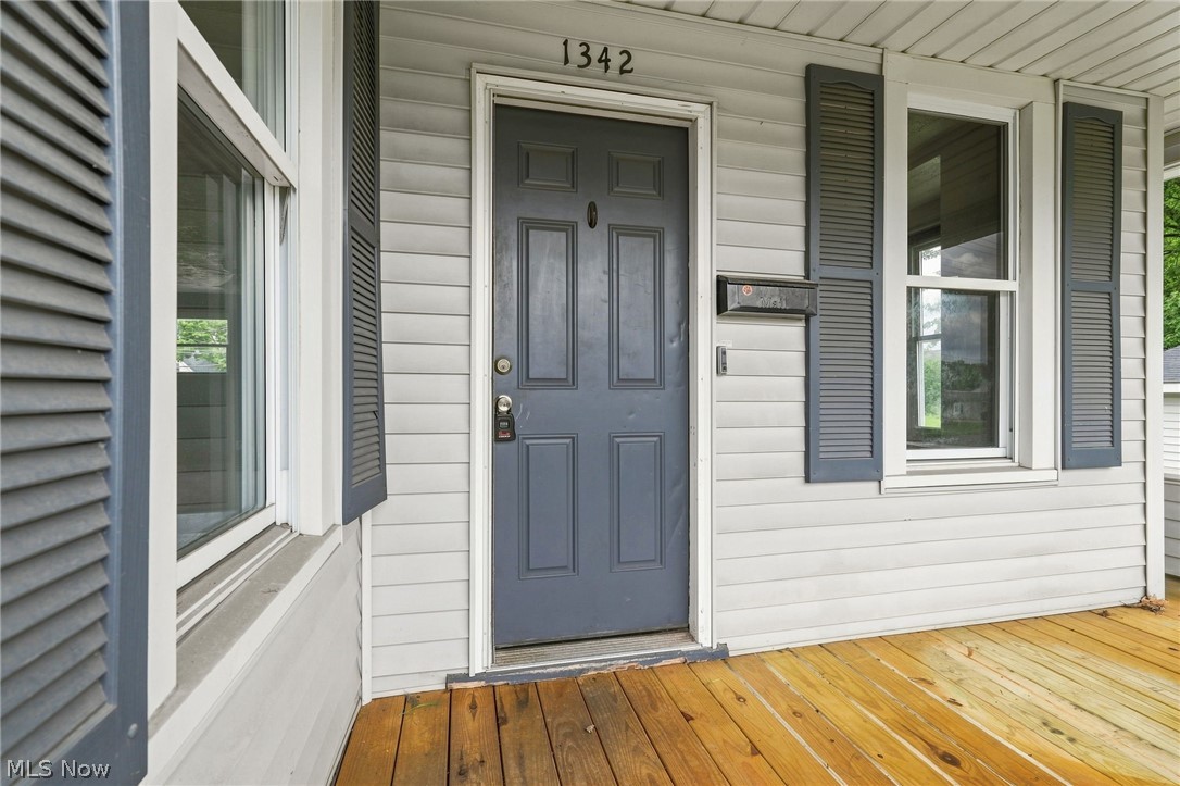 1342 Walnut Road Southwest Massillon, OH 44647 - Photo 7 of 29 Gallery Image 7