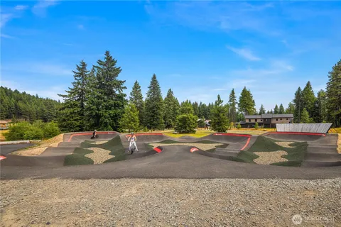 $1,595,000 | 1800 Wanawish Loop, Cle Elum, WA 98922