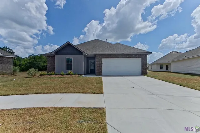 $1,875 | 204 Salvat Drive, Lafayette, LA 70507