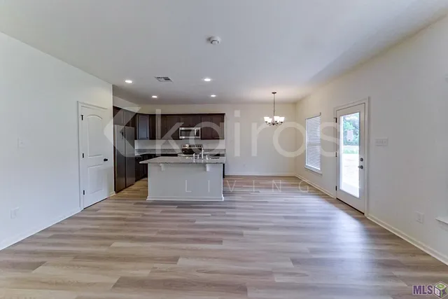 $1,875 | 204 Salvat Drive, Lafayette, LA 70507