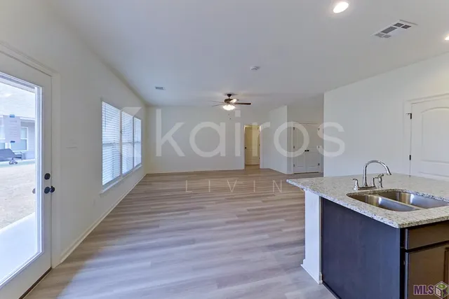 $1,875 | 204 Salvat Drive, Lafayette, LA 70507