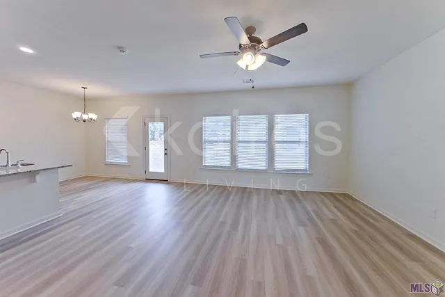 $1,875 | 204 Salvat Drive, Lafayette, LA 70507