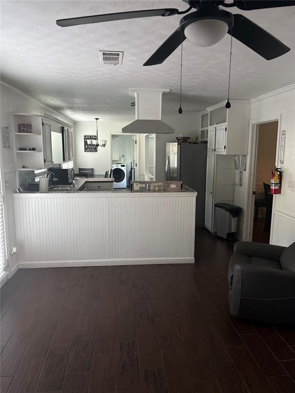 524 Rowland Road Stone Mountain, GA 30083 - Photo 9 of 12