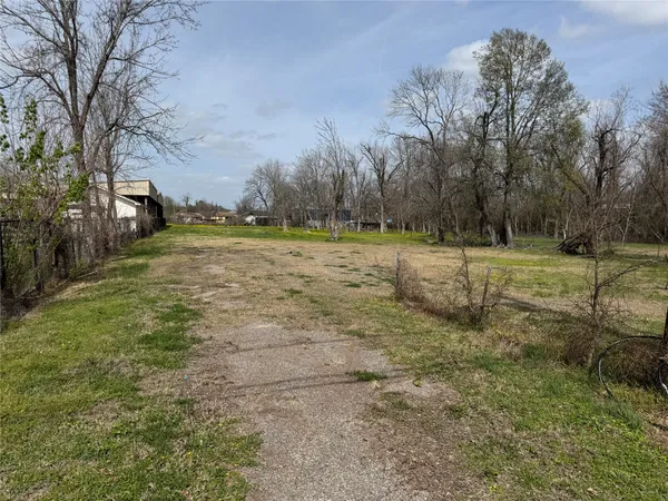 $285,900 | 2523 Lone Oak Road, Houston, TX 77093