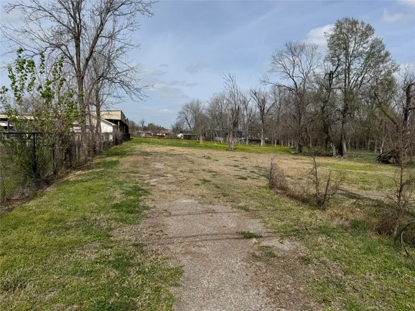 $285,900 | 2523 Lone Oak Road, Houston, TX 77093