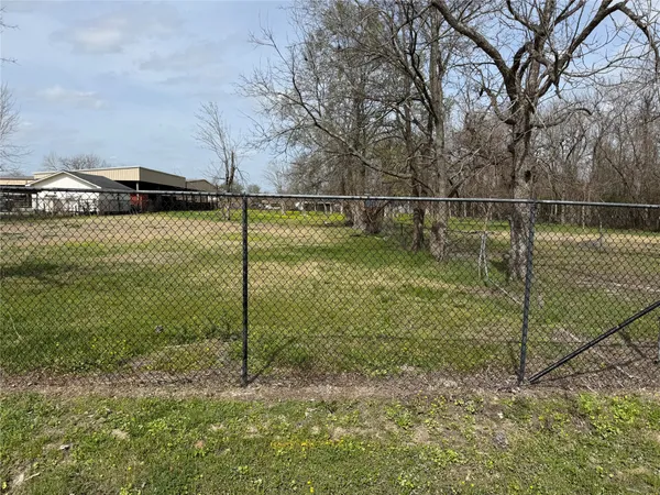 $285,900 | 2523 Lone Oak Road, Houston, TX 77093
