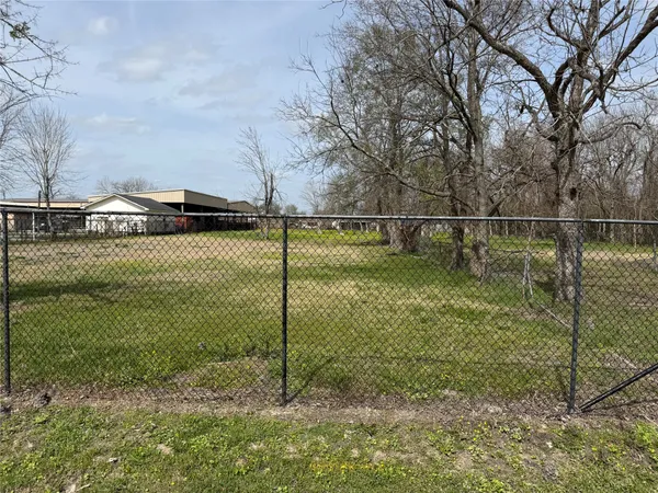 $285,900 | 2523 Lone Oak Road, Houston, TX 77093
