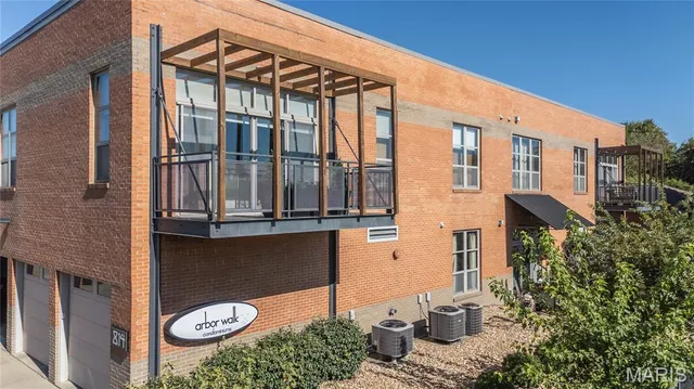 $319,000 | 814 Auburn Drive, Unit 7, Sikeston, MO 63801