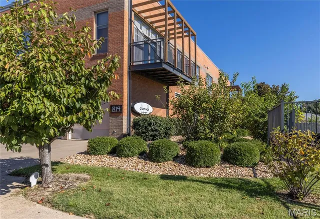 $319,000 | 814 Auburn Drive, Unit 7, Sikeston, MO 63801