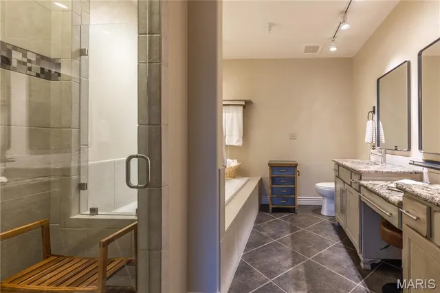 $319,000 | 814 Auburn Drive, Unit 7, Sikeston, MO 63801