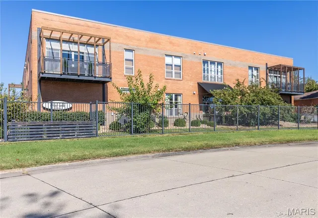 $319,000 | 814 Auburn Drive, Unit 7, Sikeston, MO 63801