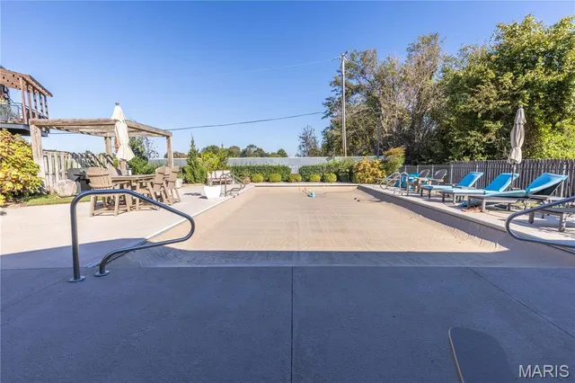 $319,000 | 814 Auburn Drive, Unit 7, Sikeston, MO 63801