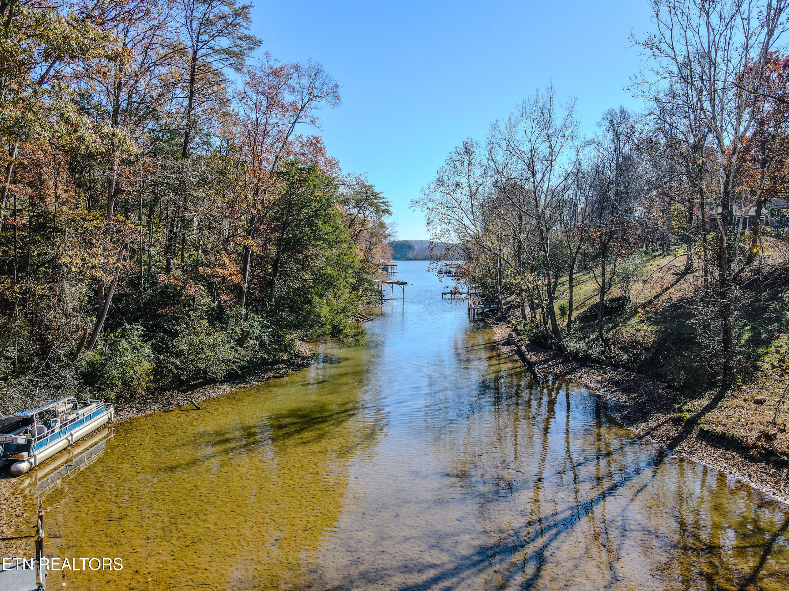 165 Rebel Road Harriman, TN 37748 - Photo 5 of 14 165RebelRd-13