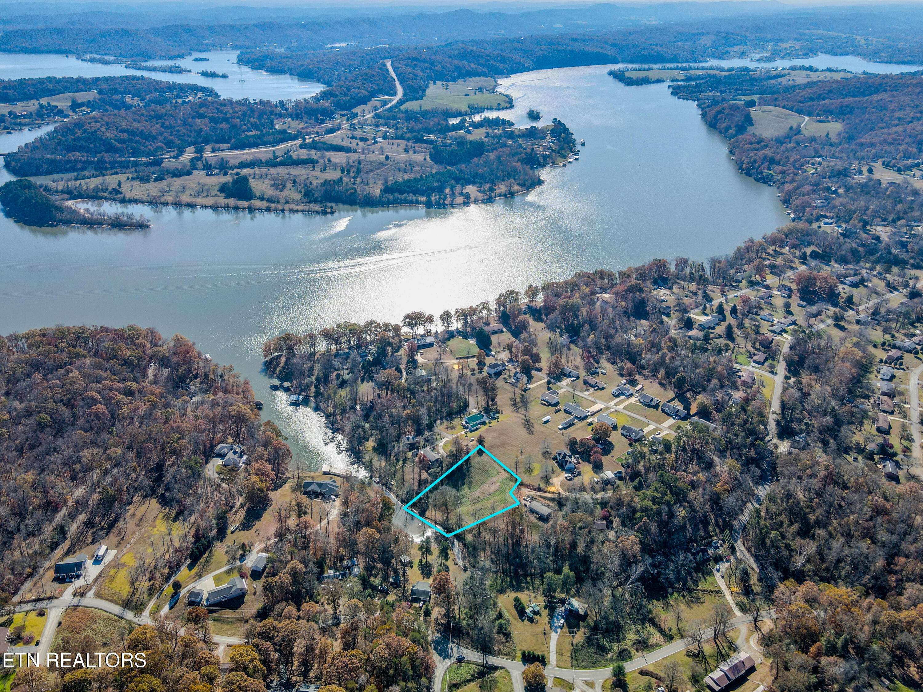 165 Rebel Road Harriman, TN 37748 - Photo 9 of 14 165RebelRd-3