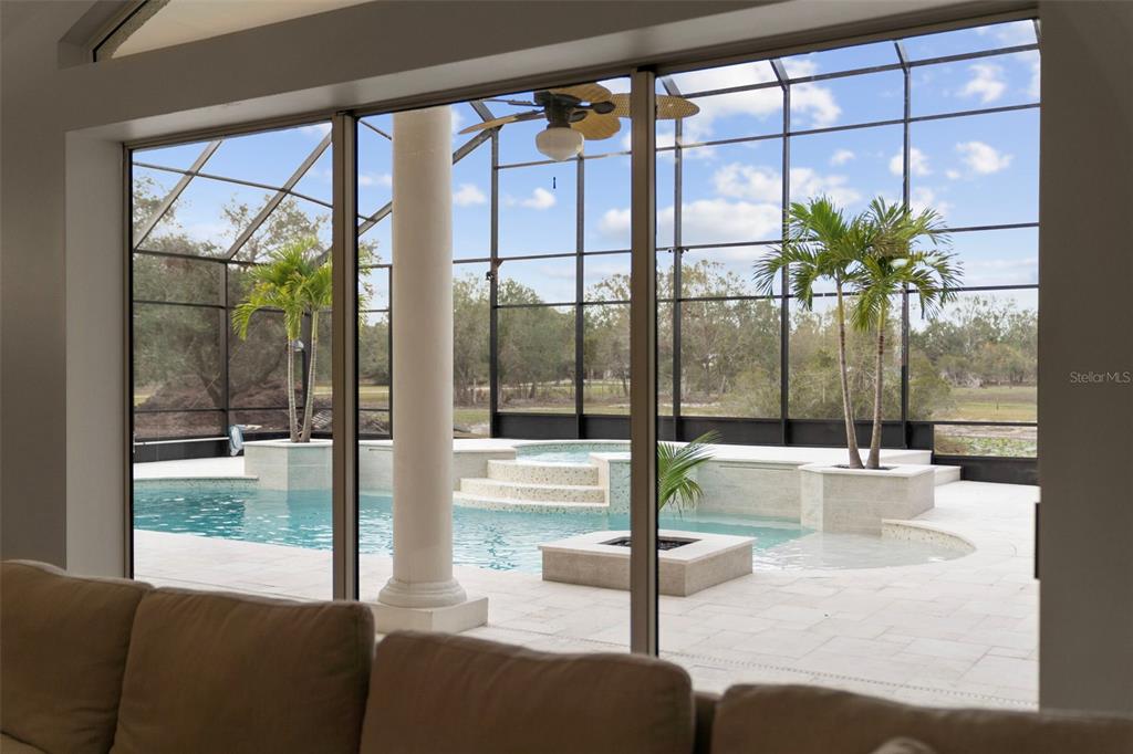 1450 Bern Creek Loop Sarasota, FL 34240 - Photo 15 of 95