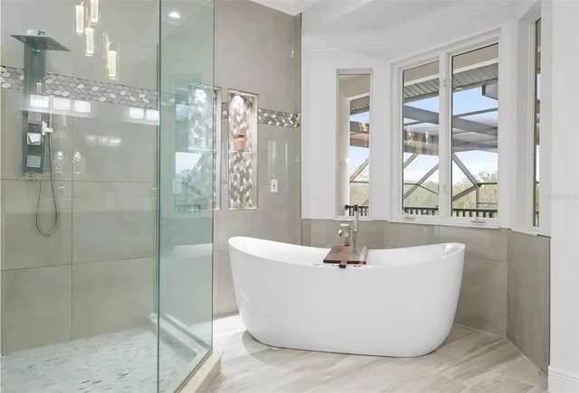 $3,000,000 | 1450 Bern Creek Loop, Sarasota, FL 34240