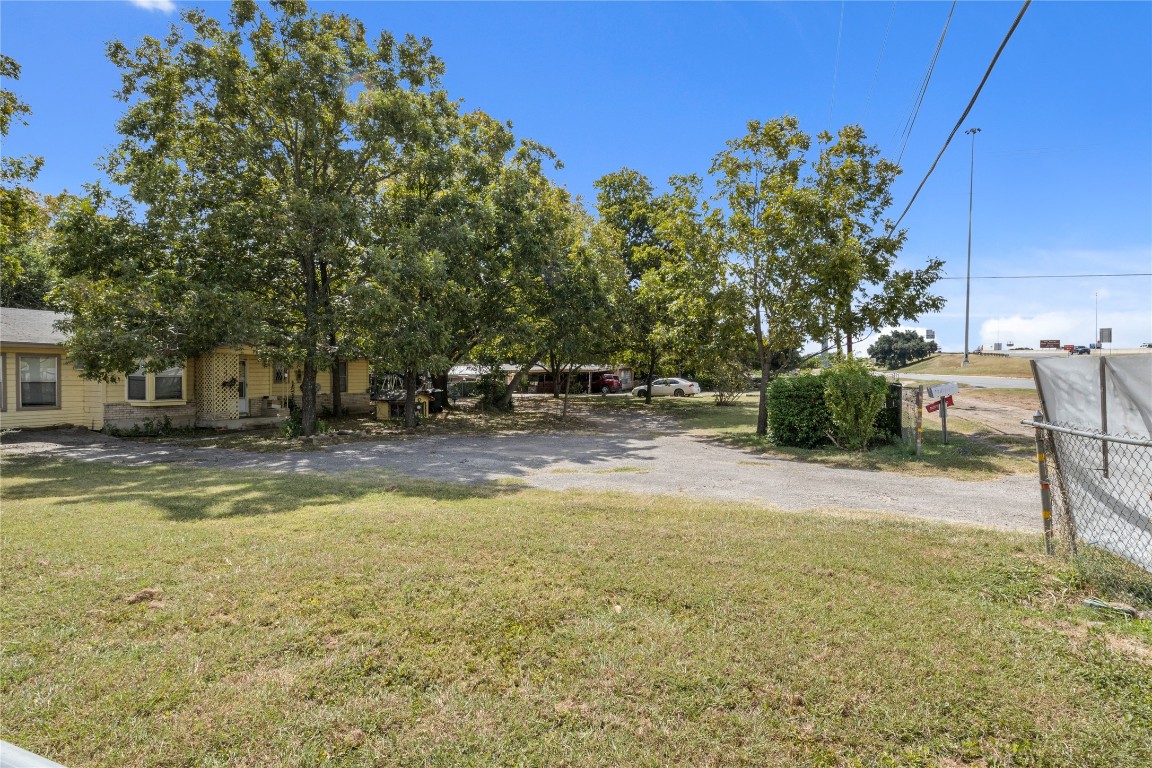 1322 North Interstate 35 San Marcos, TX 78666 - Photo 11 of 22 a view of a swimming pool with a patio