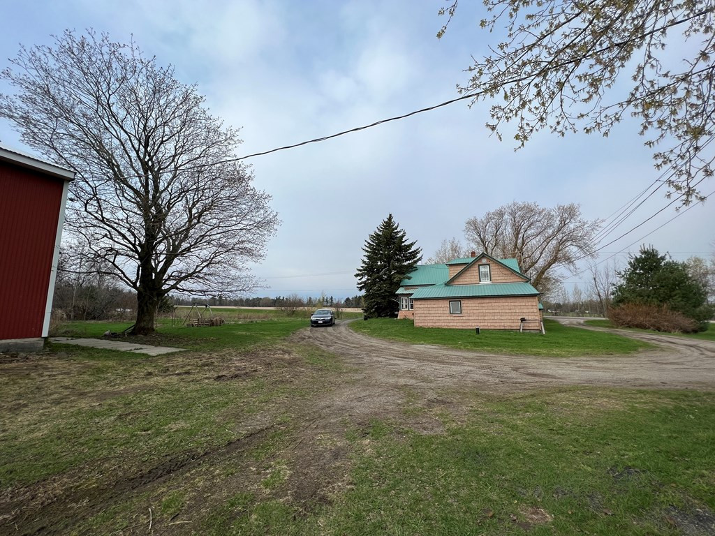 346 Co Rte 52 Chateaugay, NY 12920 - Photo 8 of 60