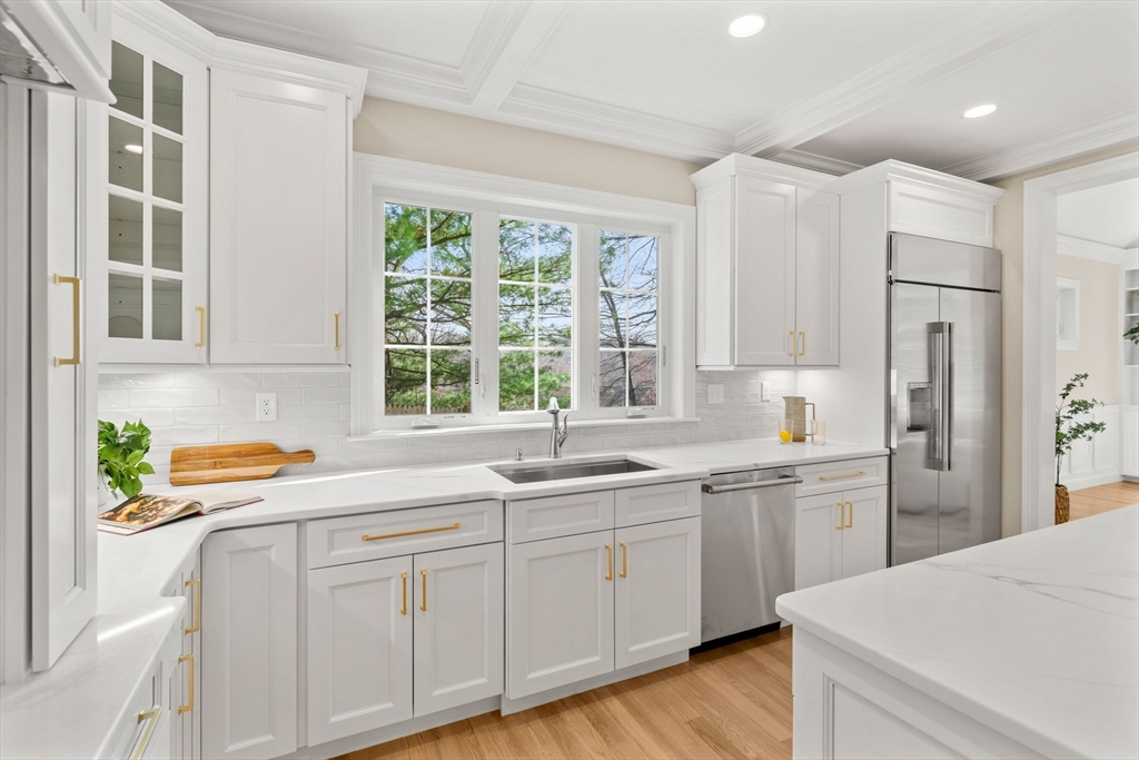 18 Robinson Road Lexington, MA 02420 - Photo 17 of 32 Gallery Image 17