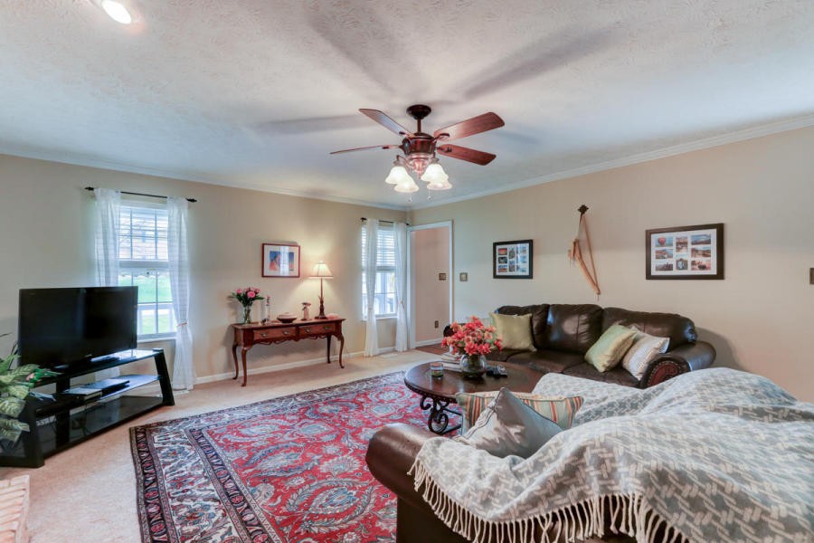 8805 Nubbin Ridge Road Knoxville, TN 37923 - Photo 5 of 25 Gallery Image 5