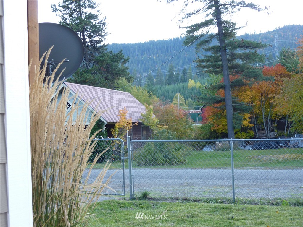 401 1st Street Easton, WA 98925 - Photo 18 of 18