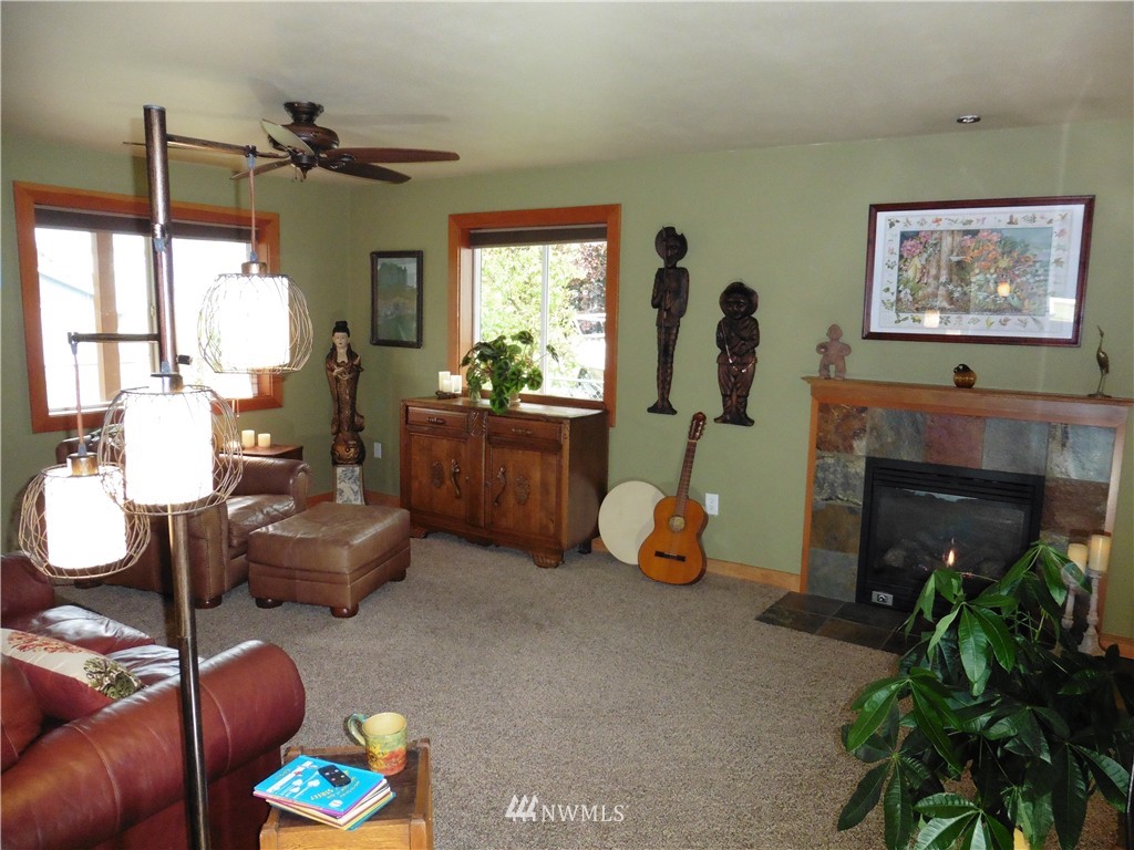 401 1st Street Easton, WA 98925 - Photo 4 of 18