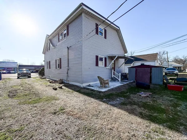$59,900 | 525 North Walnut Street, Mount Carmel, IL 62863