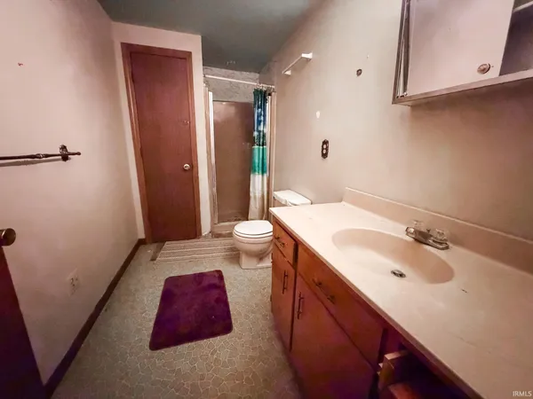 $59,900 | 525 North Walnut Street, Mount Carmel, IL 62863