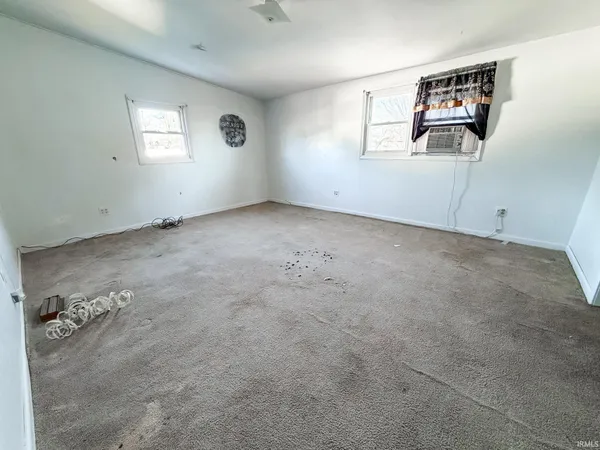 $59,900 | 525 North Walnut Street, Mount Carmel, IL 62863