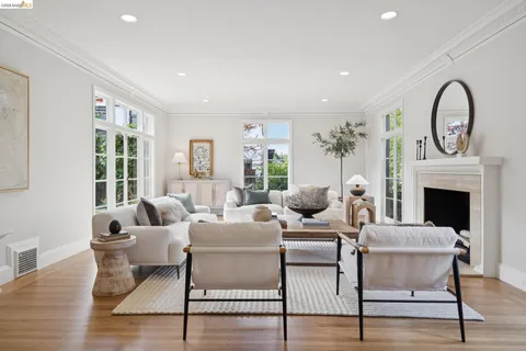 $5,495,000 | 10 Muir Avenue, Piedmont, CA 94610