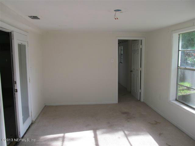 5175 Woodcrest Road Jacksonville, FL 32205 - Photo 7 of 7 IMG_3508