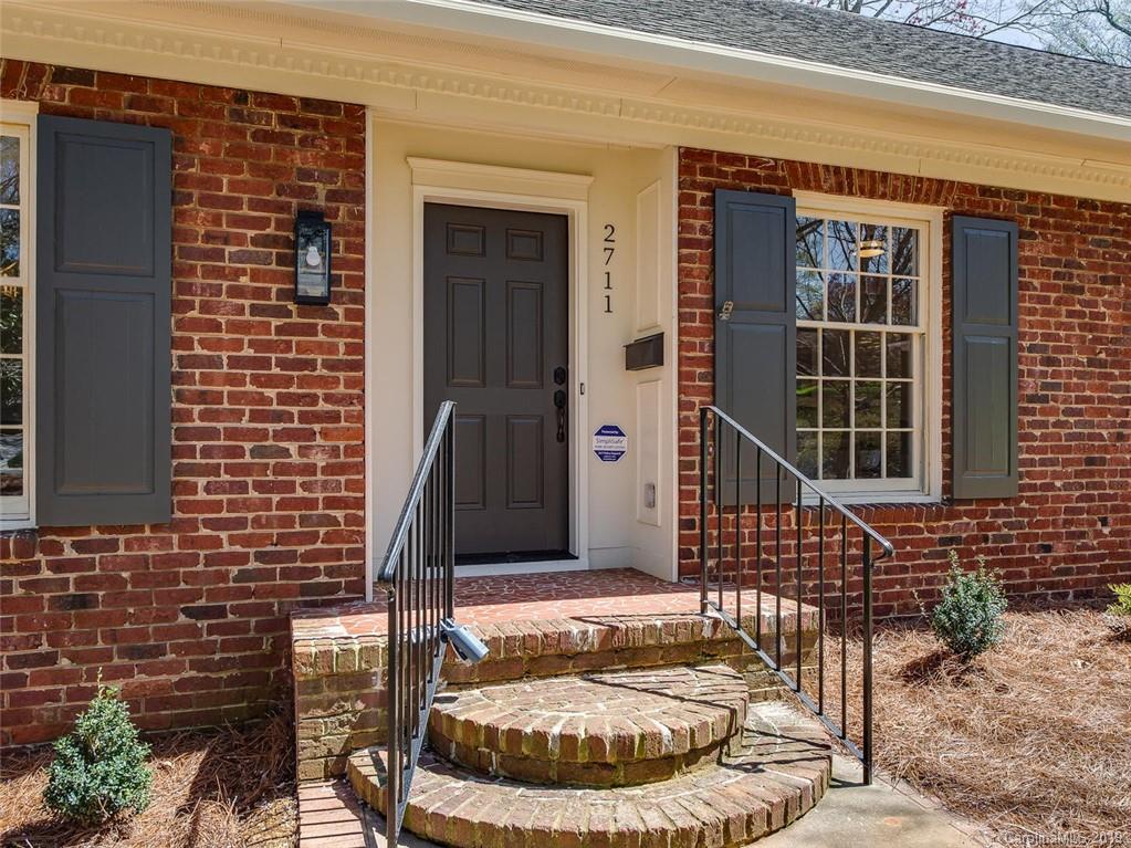 2711 Inverness Road Charlotte, NC 28211 - Photo 2 of 31 Gallery Image 2