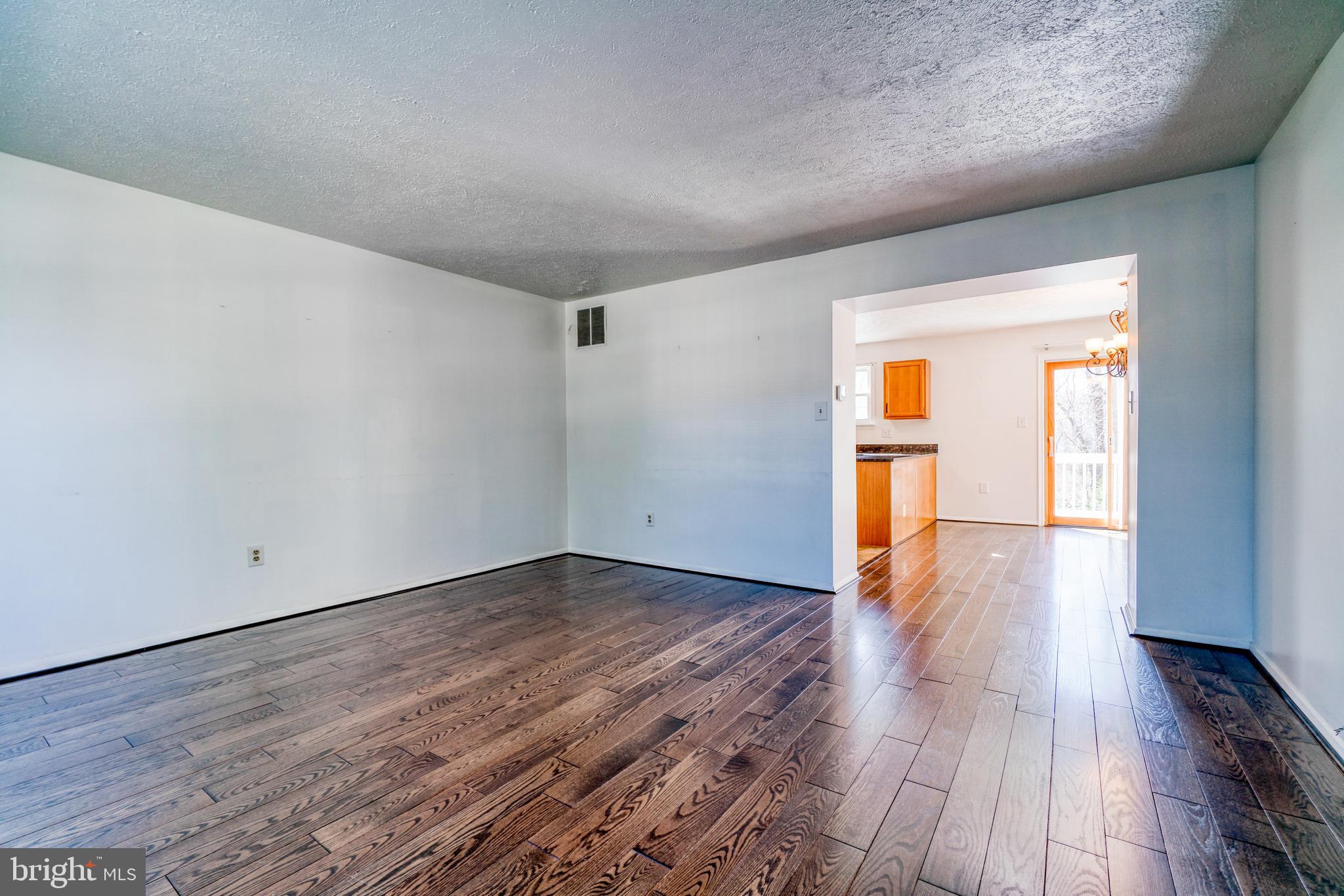319 Rambling Ridge Court Pasadena, MD 21122 - Photo 4 of 25