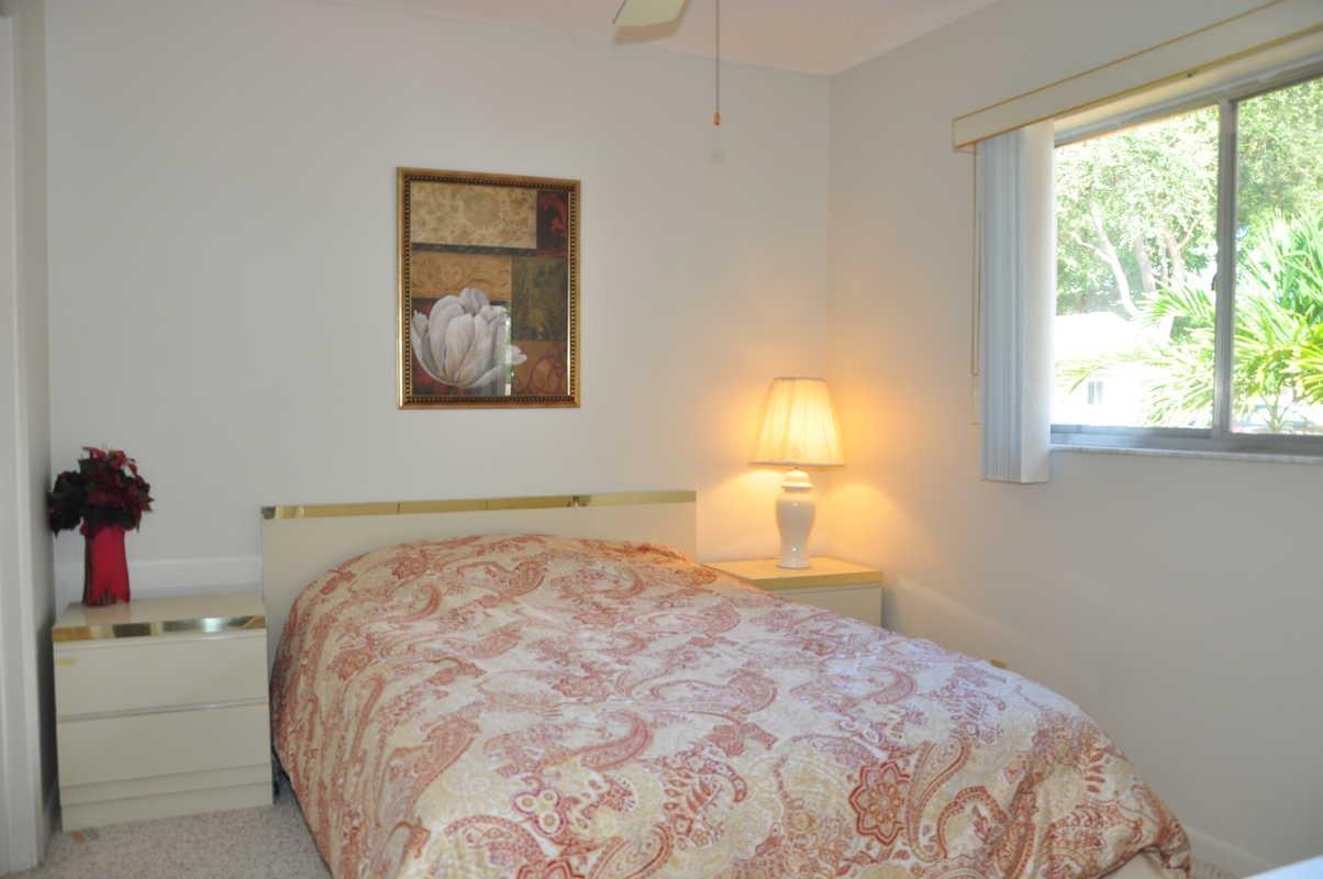 8602 Dreamside Lane Boca Raton, FL 33496 - Photo 14 of 25 GUEST BEDROOM