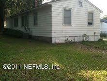 1785 Planters Road Jacksonville, FL 32207 - Photo 8 of 8 a view of a back yard