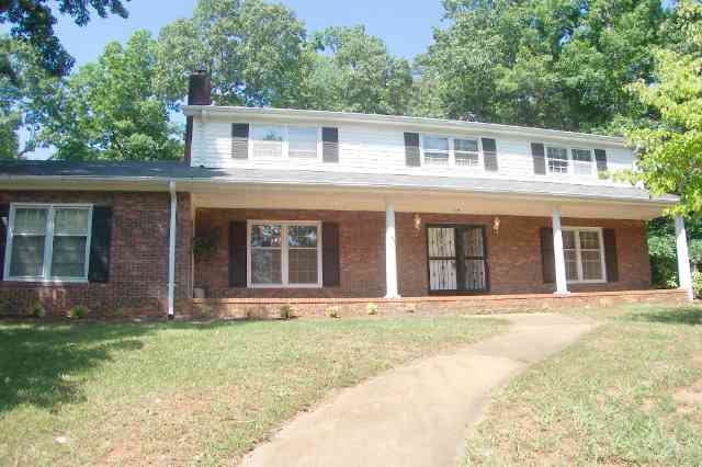 118 Holly Road Taylors, SC 29687 - Photo 2 of 21 Gallery Image 2