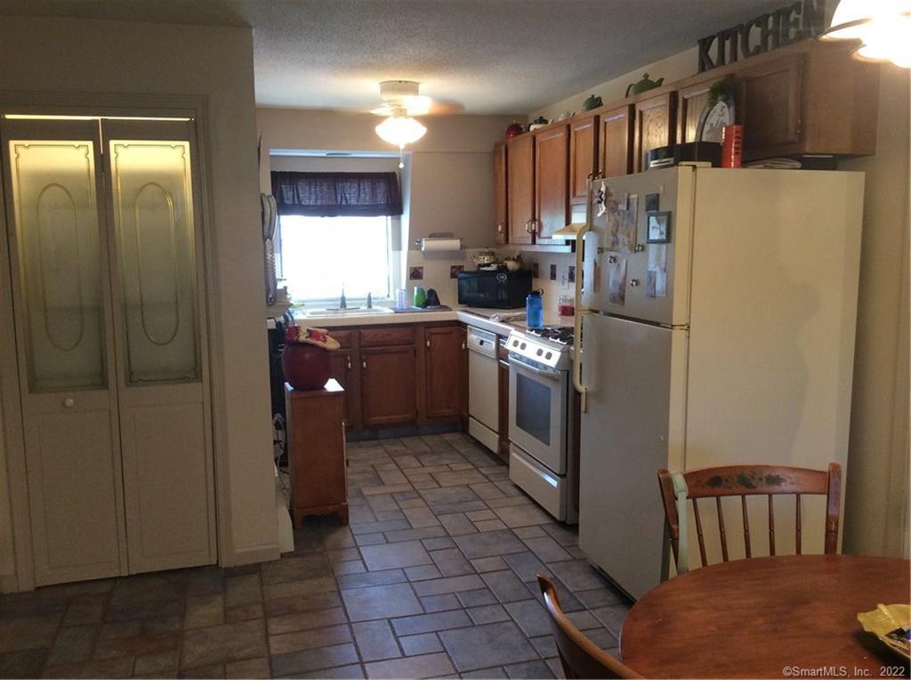 15 Evergreene Road, Unit 15 Wallingford, CT 06492 - Photo 1 of 1 Gallery Image 1