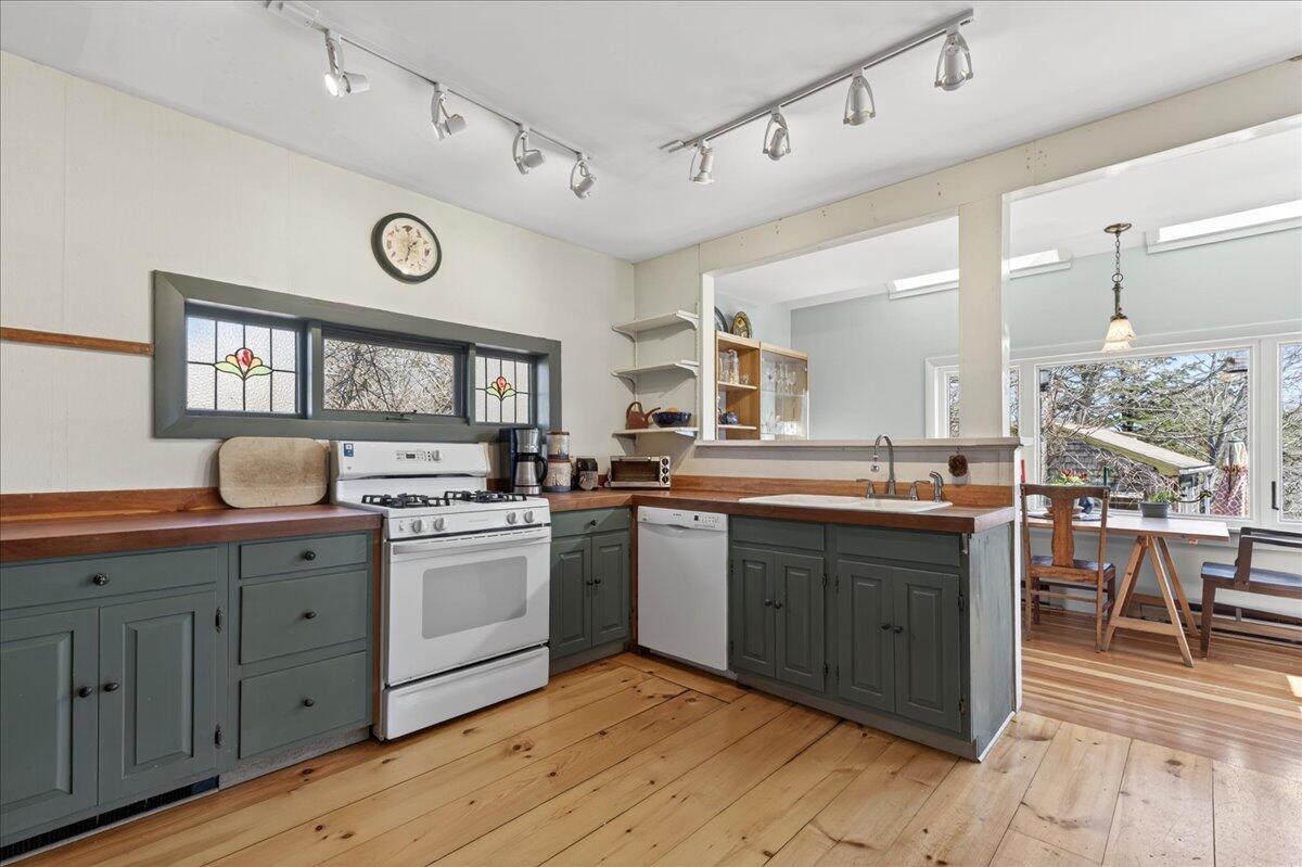 104 South Deer Isle Road Deer Isle, ME 04627 - Photo 11 of 66 10-104 S. Deer Isle Rd-6458