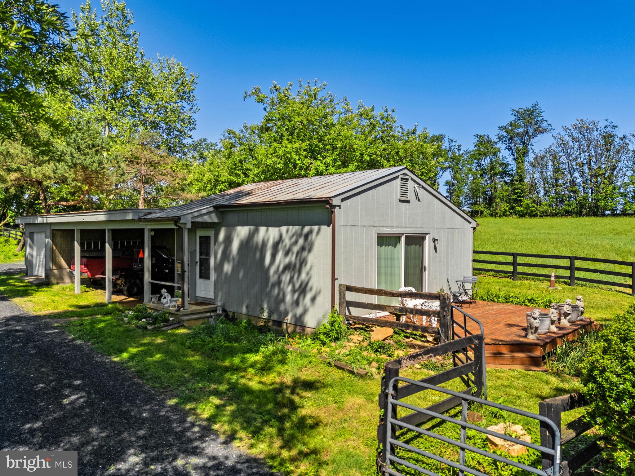 33195 Millville Road Upperville, VA 20184 - Photo 38 of 76 View of the small 1 BR/1 BA studio apartment