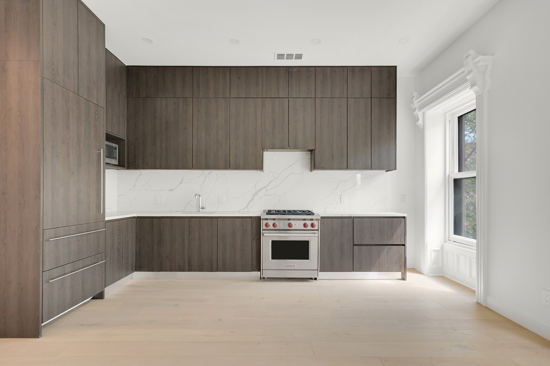 227 Berkeley Place, Unit 4 Brooklyn, NY 11217 - Photo 3 of 10