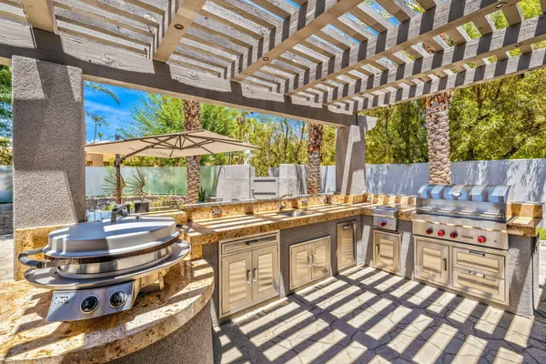 $2,495,000 | 28 Clancy Lane South, Rancho Mirage, CA 92270