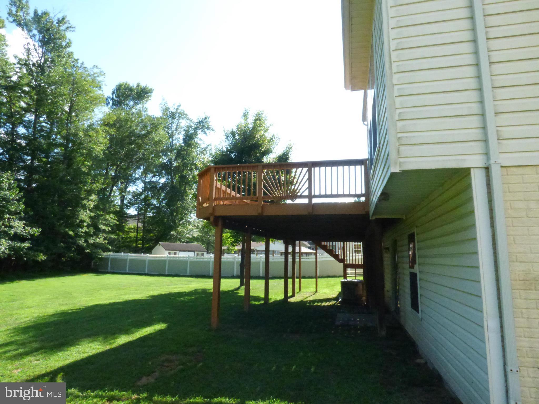 8905 Edison Lane Clinton, MD 20735 - Photo 21 of 24 Exterior (General)