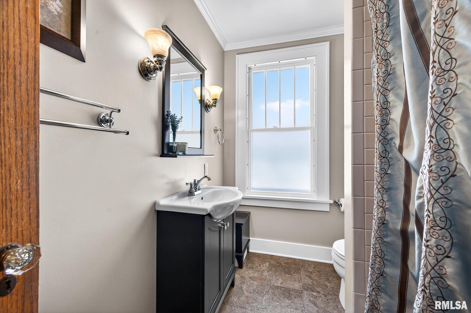 605 North Main Street Washington, IL 61571 - Photo 22 of 64