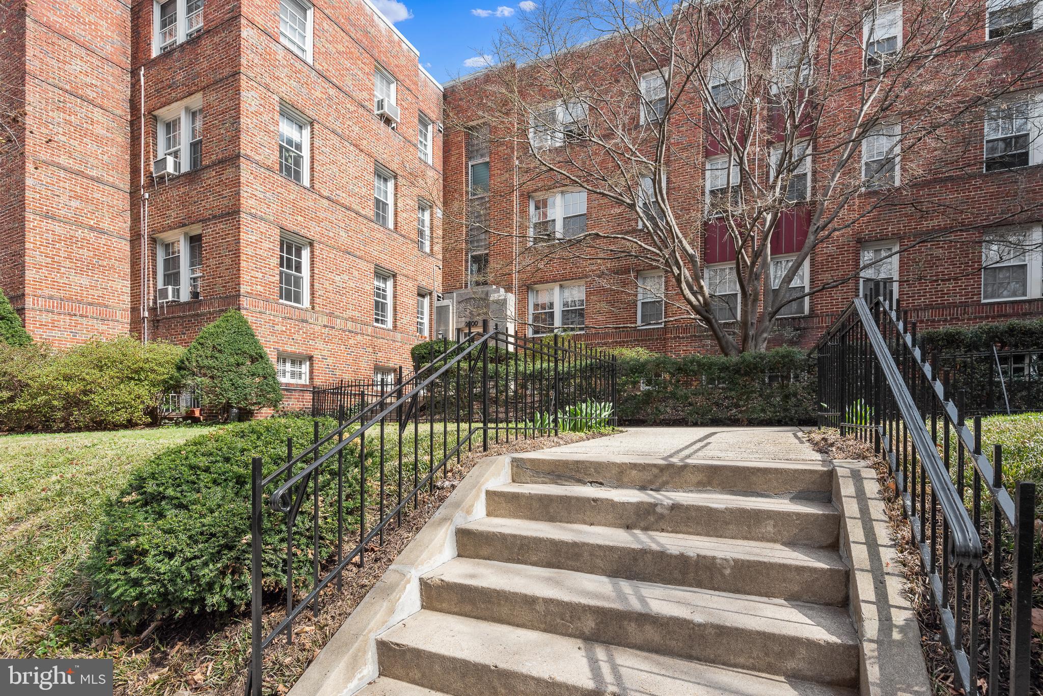 2800 Devonshire Place Northwest, Unit 102 Washington, DC 20008 - Photo 18 of 20