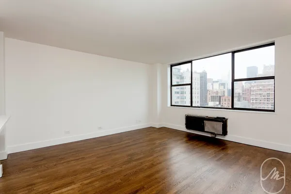 $4,450 | 330 East 39th Street, Unit 11E | Murray Hill