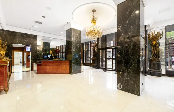 $4,450 | 330 East 39th Street, Unit 11E | Murray Hill