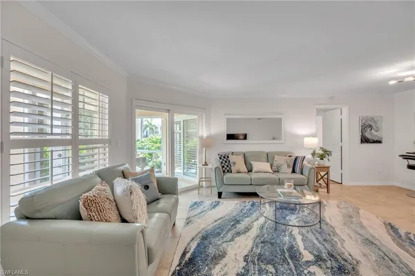$8,500 | 5633 Turtle Bay Drive, Unit 37, Naples, FL 34108
